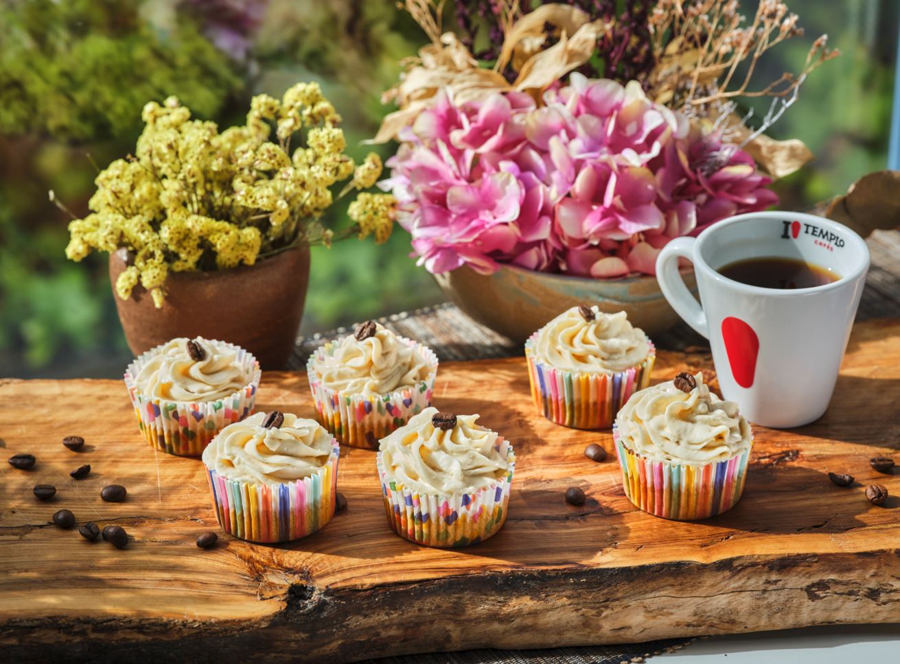 CUPCAKE DE CALABAZA Y FROSTING DE CAFÉ